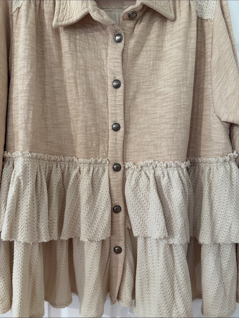 POL Cream Ruffle Button-Down Shirt - Picture 5 of 6